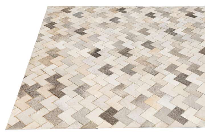 5' 2 x 8' Cowhide - Patchwork Rug