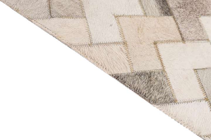 5' 2 x 8' Cowhide - Patchwork Rug