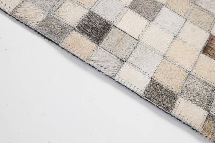 Detail image of 5' x 8' Cowhide - Patchwork Rug