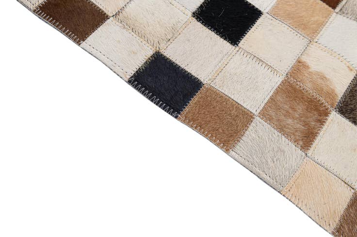 Detail image of 5' 1 x 7' 11 Cowhide - Patchwork Rug