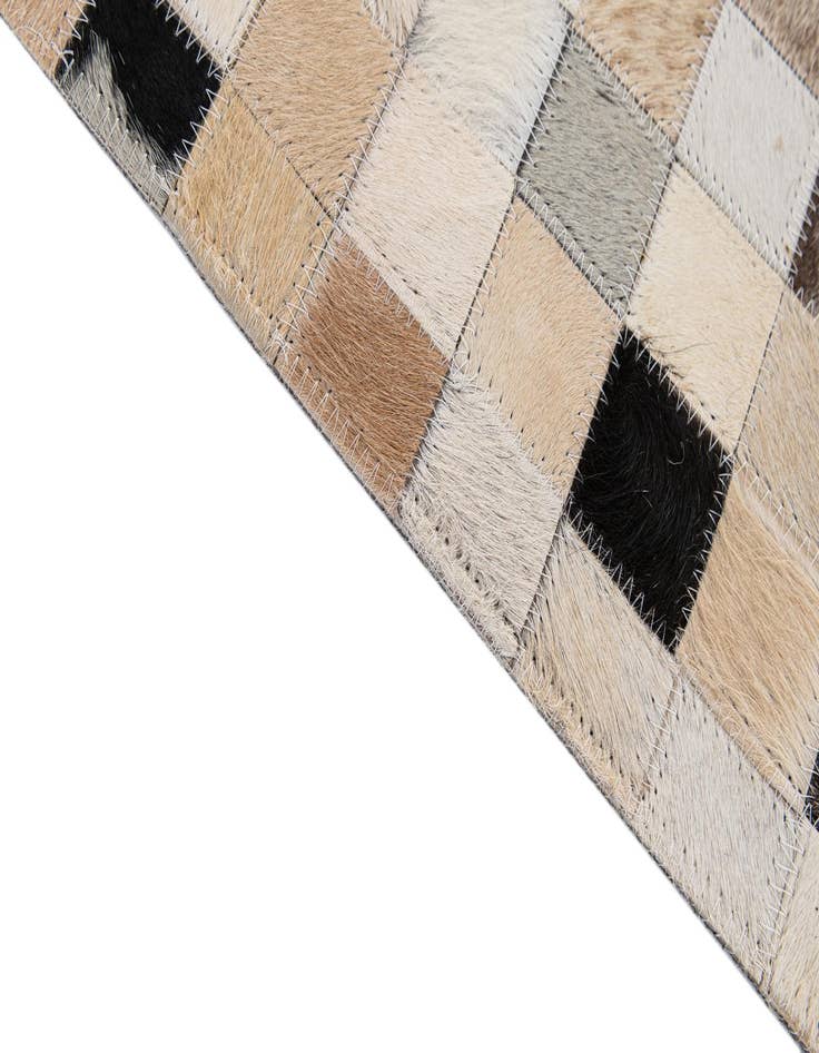 Detail image of 5' 1 x 7' 10 Cowhide - Patchwork Rug