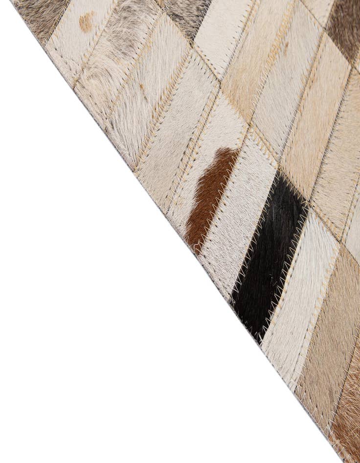 Detail image of 5' 2 x 7' 11 Cowhide - Patchwork Rug