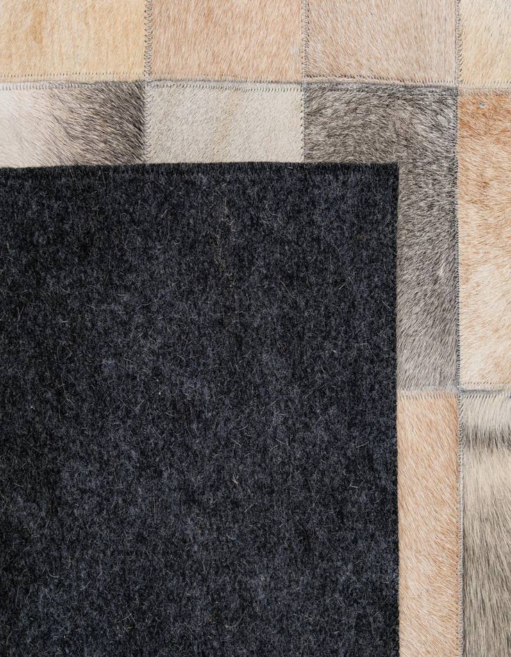 Detail image of 5' x 7' 10 Cowhide - Patchwork Rug