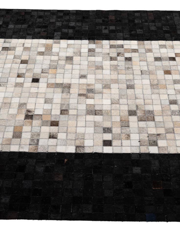 Detail image of 5' 1 x 7' 10 Cowhide - Patchwork Rug