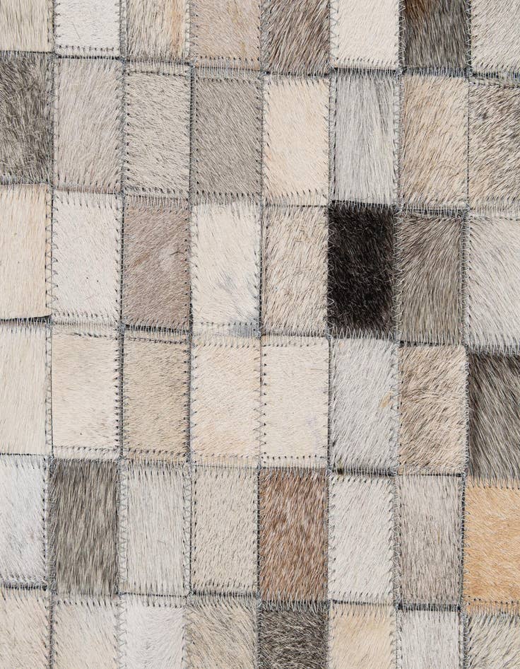 Detail image of 5' 1 x 7' 10 Cowhide - Patchwork Rug