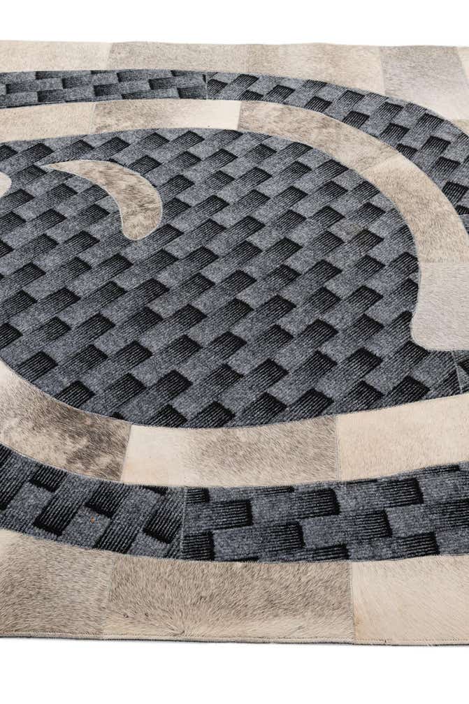 5' x 8' Cowhide - Patchwork Rug