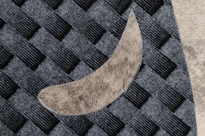 5' x 8' Cowhide - Patchwork Rug