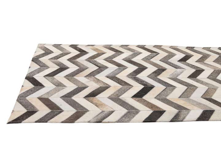4' 1 x 6' 1 Cowhide - Patchwork Rug