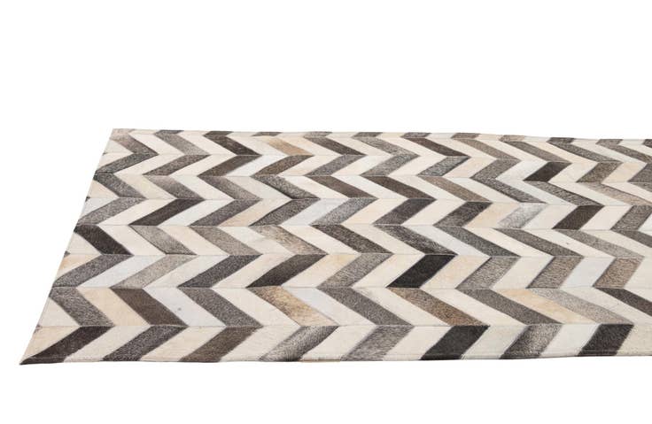 Detail image of 4' 1 x 6' 1 Cowhide - Patchwork Rug