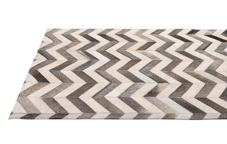 Detail image of 4' 2 x 6' 1 Cowhide - Patchwork Rug
