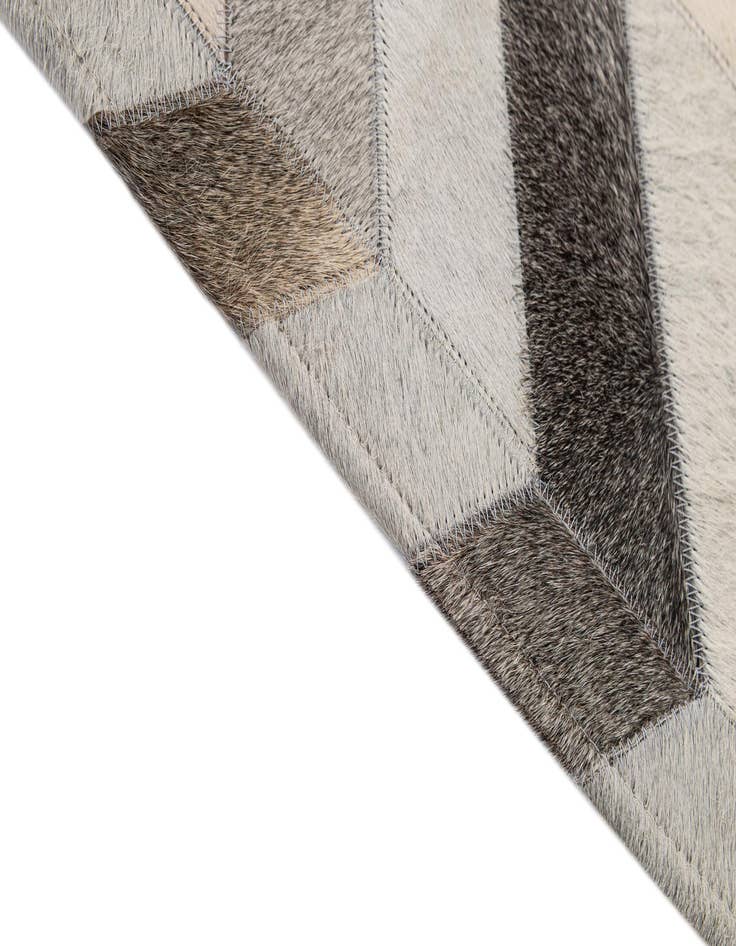 Detail image of 4' 2 x 6' 1 Cowhide - Patchwork Rug