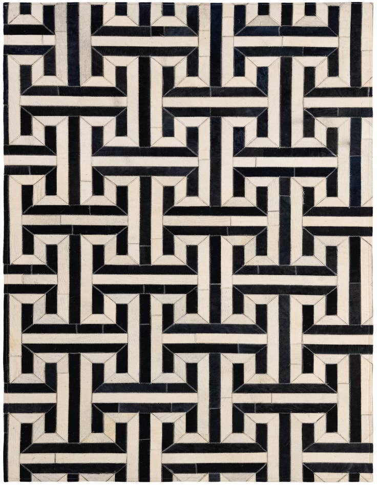 Detail image of 4' 1 x 6' 1 Cowhide - Patchwork Rug