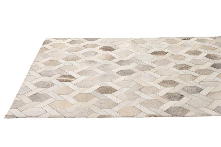 Detail image of 4' 1 x 5' 11 Cowhide - Patchwork Rug