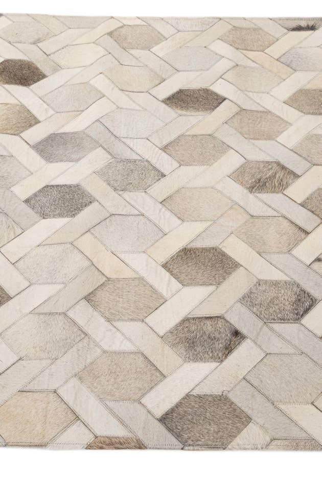 Detail image of 4' 1 x 5' 11 Cowhide - Patchwork Rug