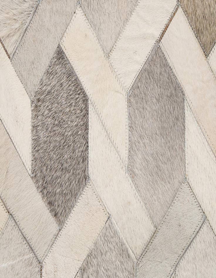 Detail image of 4' 1 x 5' 11 Cowhide - Patchwork Rug