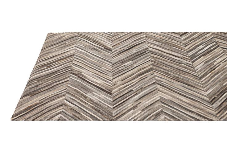 Detail image of 4' 3 x 6' Cowhide - Patchwork Rug