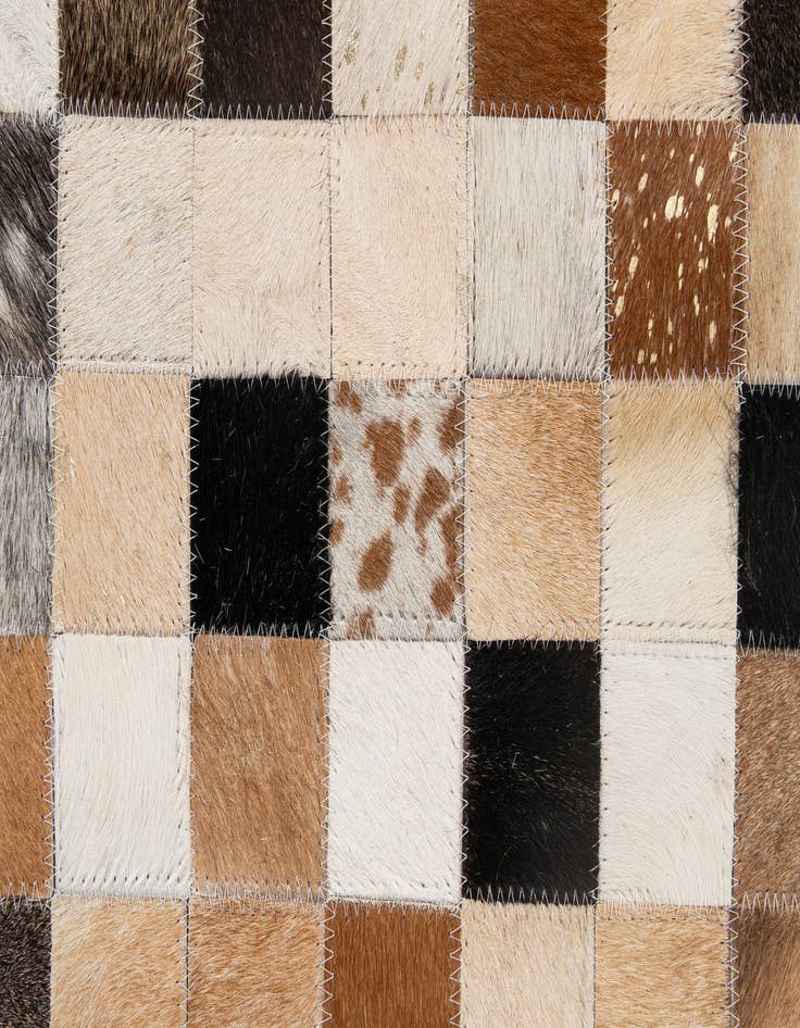 Detail image of 4' x 5' 11 Cowhide - Patchwork Rug