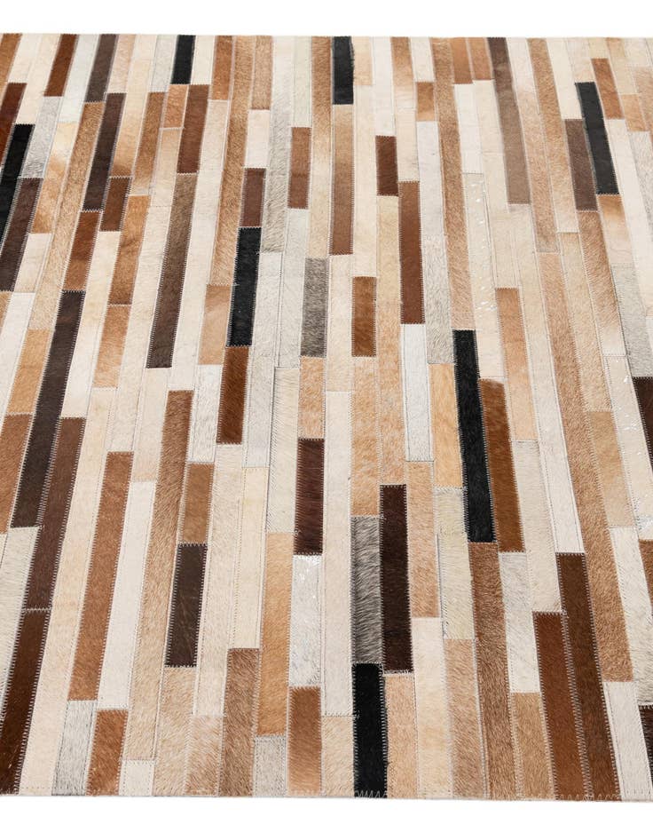 Detail image of 4' 1 x 6' Cowhide - Patchwork Rug