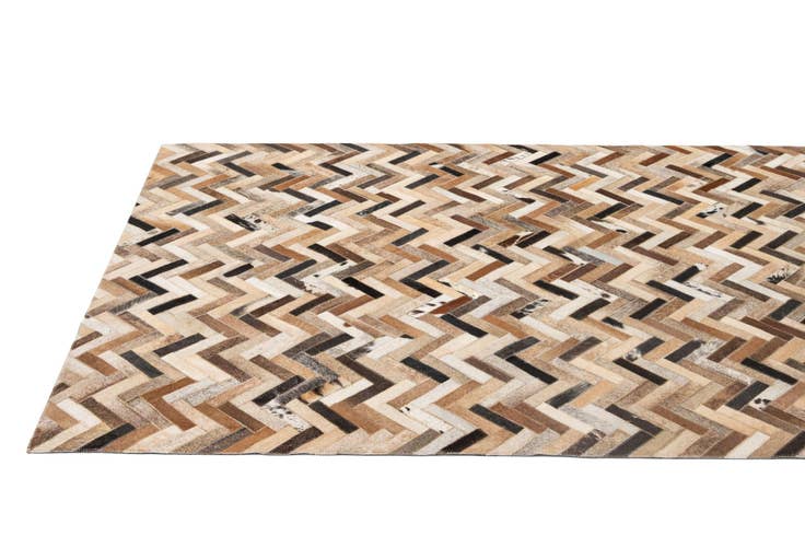 Detail image of 4' 1 x 6' 1 Cowhide - Patchwork Rug