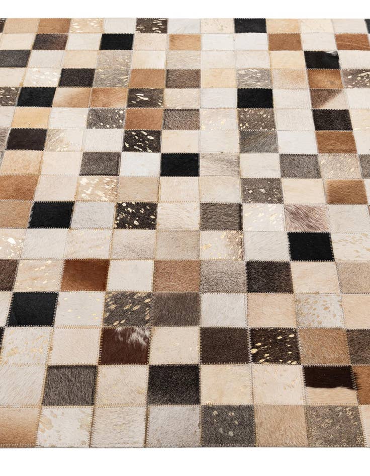Detail image of 4' 1 x 6' 1 Cowhide - Patchwork Rug