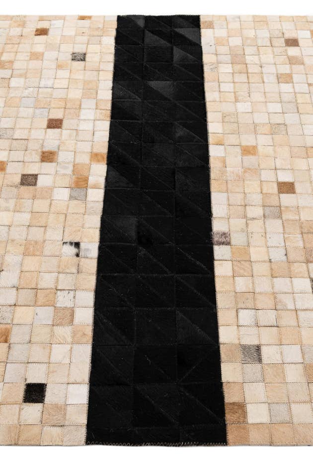 Detail image of 4' 3 x 6' 2 Cowhide - Patchwork Rug