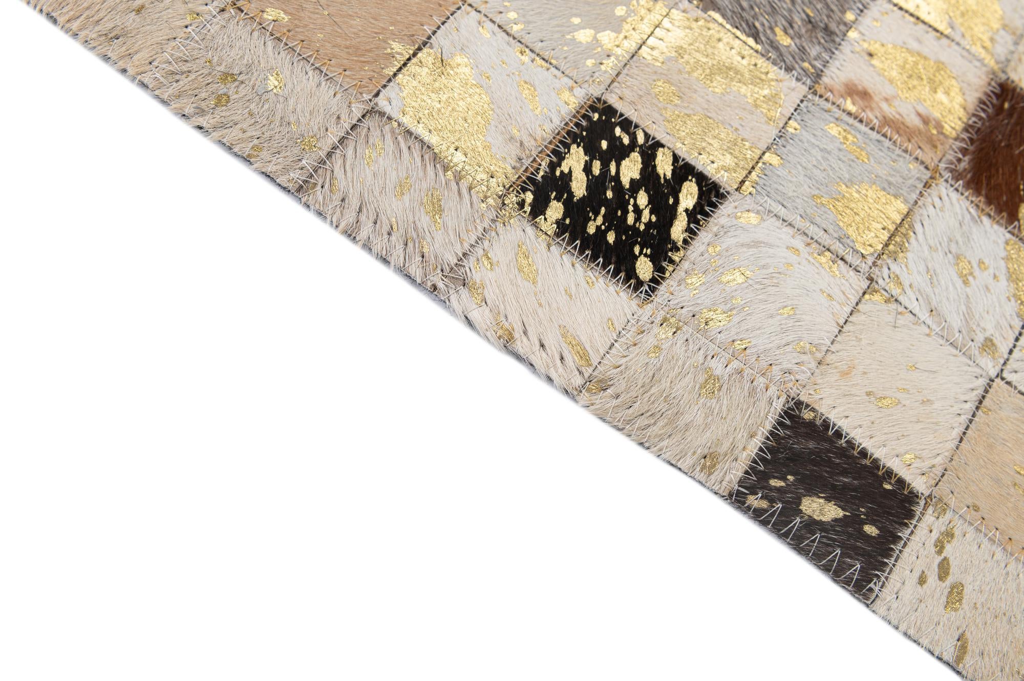 4' 1 x 6' Cowhide - Patchwork Rug