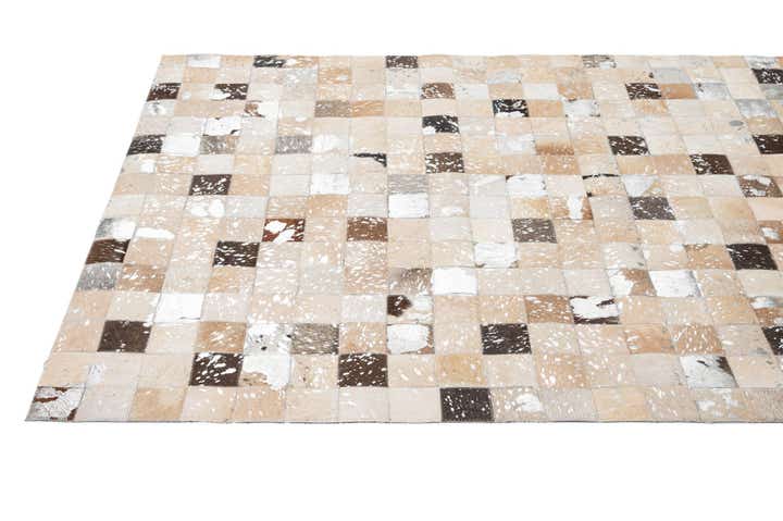4' 1 x 6' Cowhide - Patchwork Rug