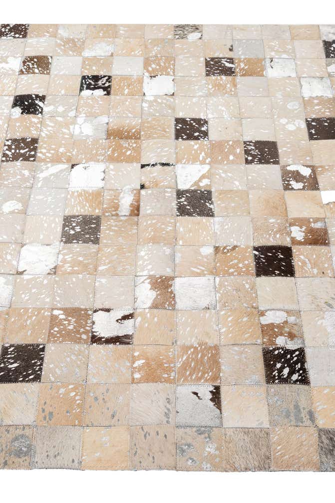 4' 1 x 6' Cowhide - Patchwork Rug