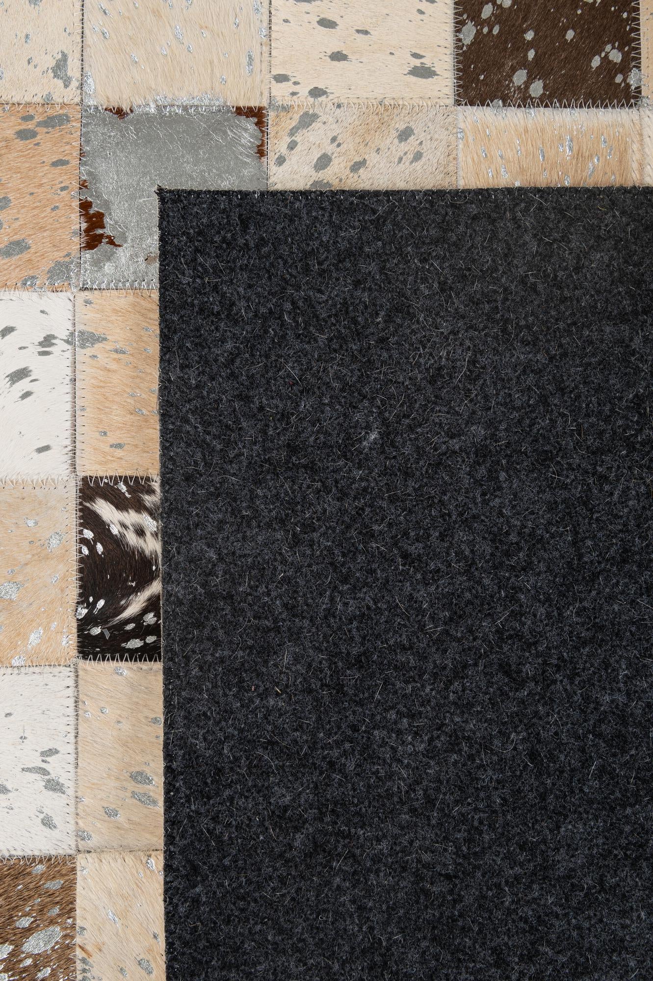 4' 1 x 6' Cowhide - Patchwork Rug