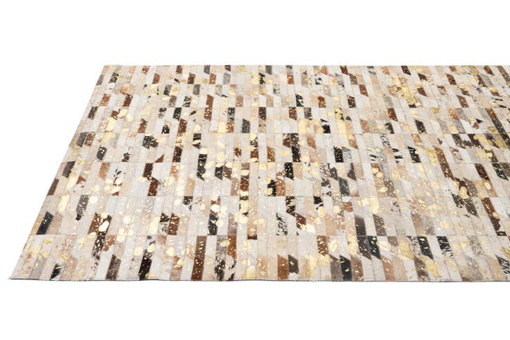 Detail image of 4' 2 x 5' 11 Cowhide - Patchwork Rug