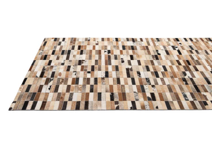 Detail image of 4' x 6' Cowhide - Patchwork Rug