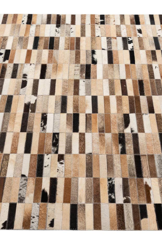 Detail image of 4' x 6' Cowhide - Patchwork Rug