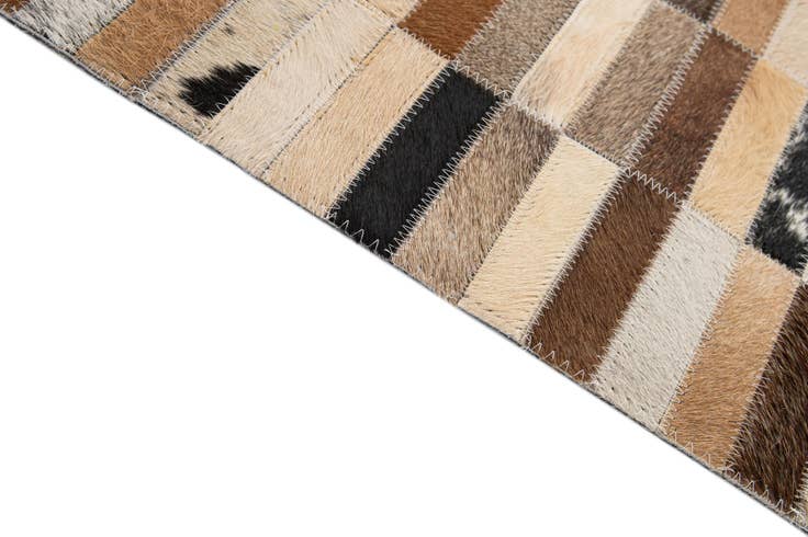 Detail image of 4' x 6' Cowhide - Patchwork Rug