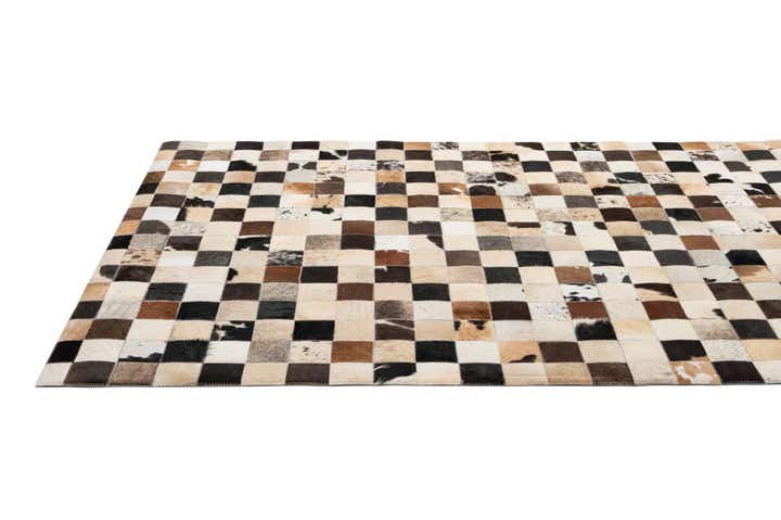 4' 1 x 6' Cowhide - Patchwork Rug