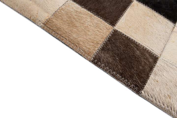 4' 1 x 6' Cowhide - Patchwork Rug