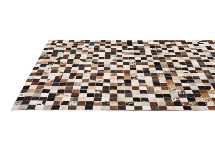 Detail image of 4' 1 x 6' Cowhide - Patchwork Rug