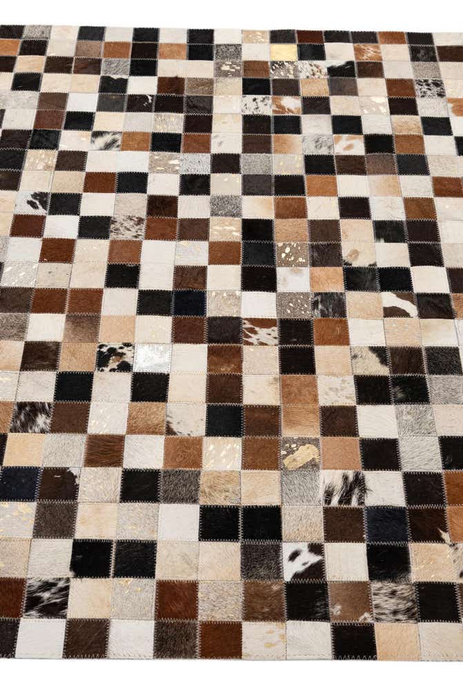 4' 1 x 6' Cowhide - Patchwork Rug