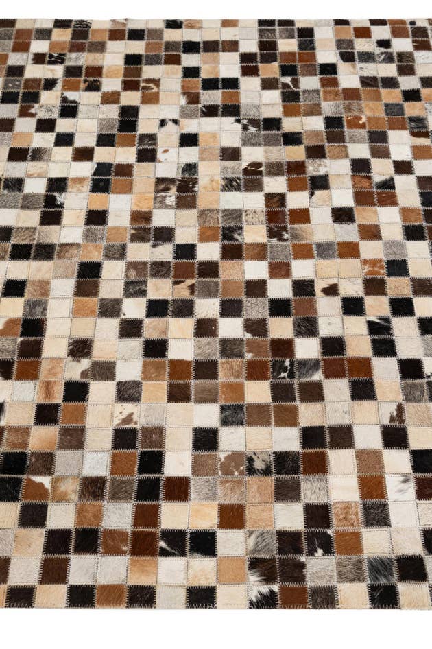 Detail image of 4' 1 x 6' 1 Cowhide - Patchwork Rug