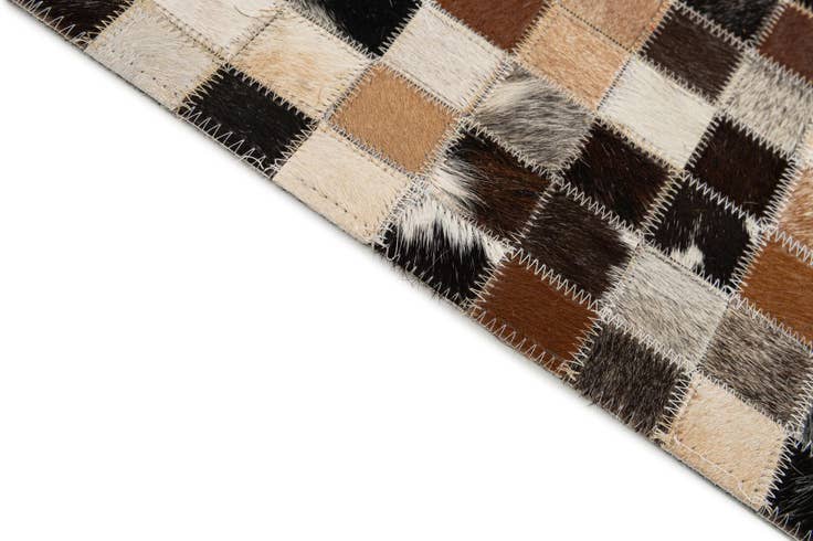 Detail image of 4' 1 x 6' 1 Cowhide - Patchwork Rug