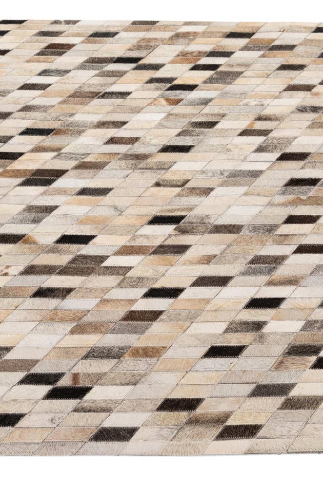Detail image of 4' x 6' Cowhide - Patchwork Rug