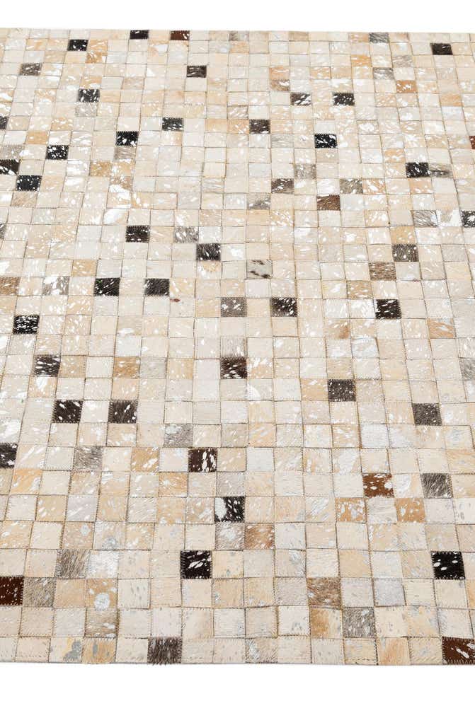 4' 1 x 6' Cowhide - Patchwork Rug