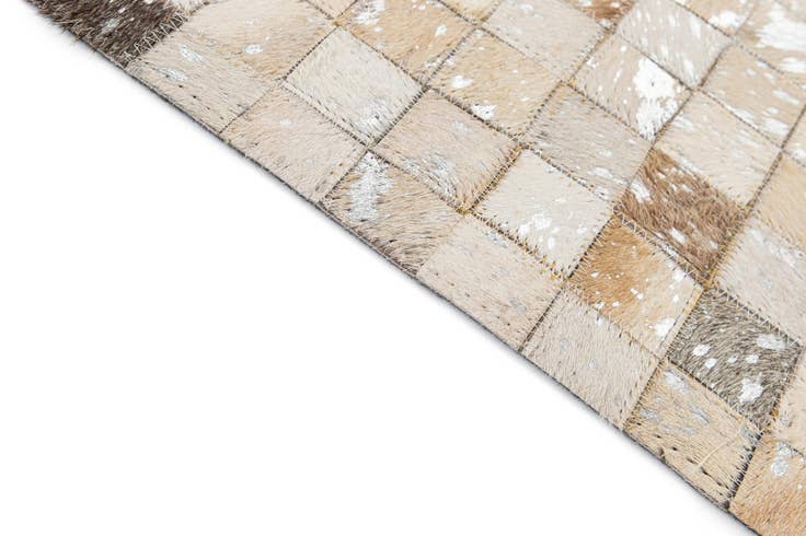 Detail image of 4' 1 x 6' Cowhide - Patchwork Rug