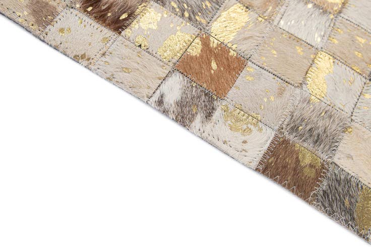 Detail image of 4' 1 x 5' 11 Cowhide - Patchwork Rug