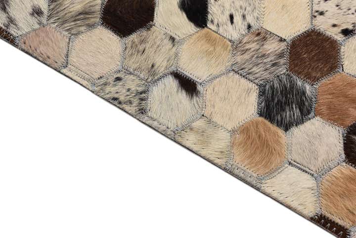 5' 1 x 8' Cowhide Leather Rug