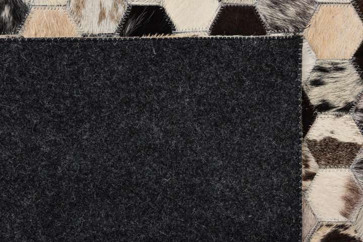 5' 2 x 8' Cowhide Leather Rug
