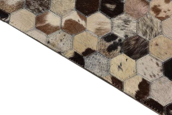 5' 2 x 8' Cowhide Leather Rug