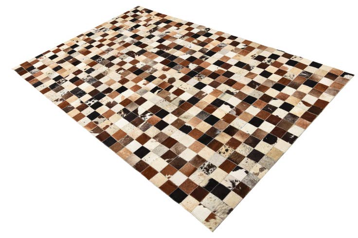 Detail image of 5' x 7' 10 Cowhide Leather Rug