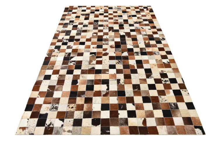 Detail image of 5' x 7' 10 Cowhide Leather Rug