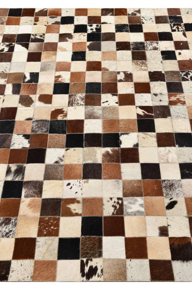 Detail image of 5' x 7' 10 Cowhide Leather Rug