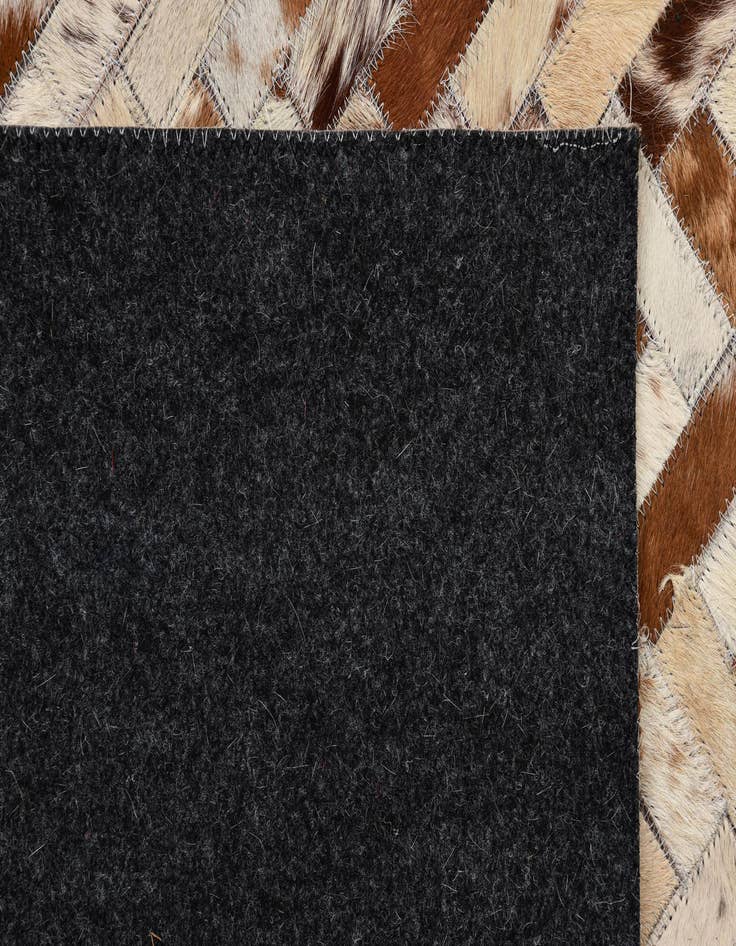Detail image of 5' x 7' 8 Cowhide Leather Rug